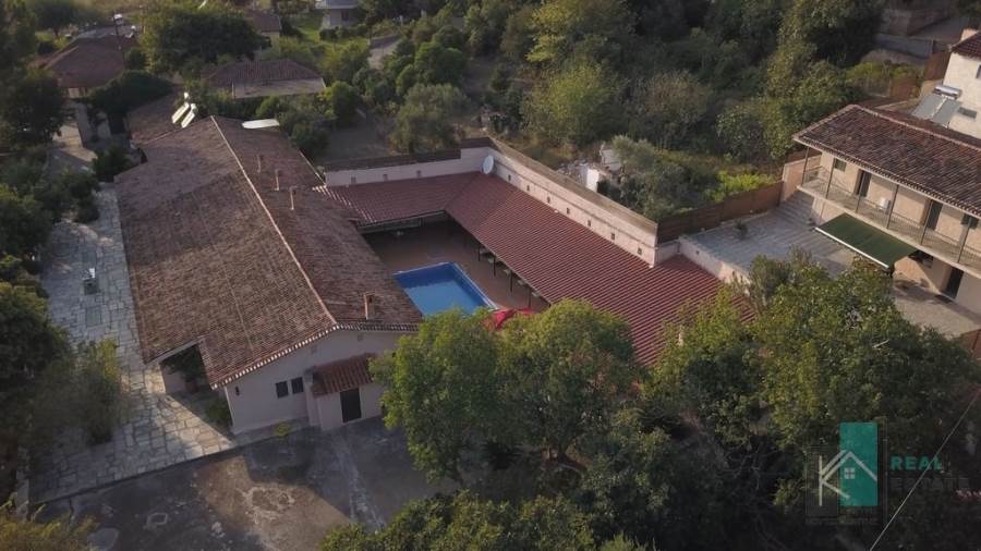 (For Sale) Residential Villa || Fthiotida/Echineoi - 920 Sq.m, 8 Bedrooms, 825.000€ 